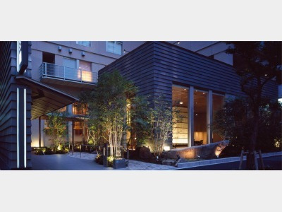 庭のホテル東京