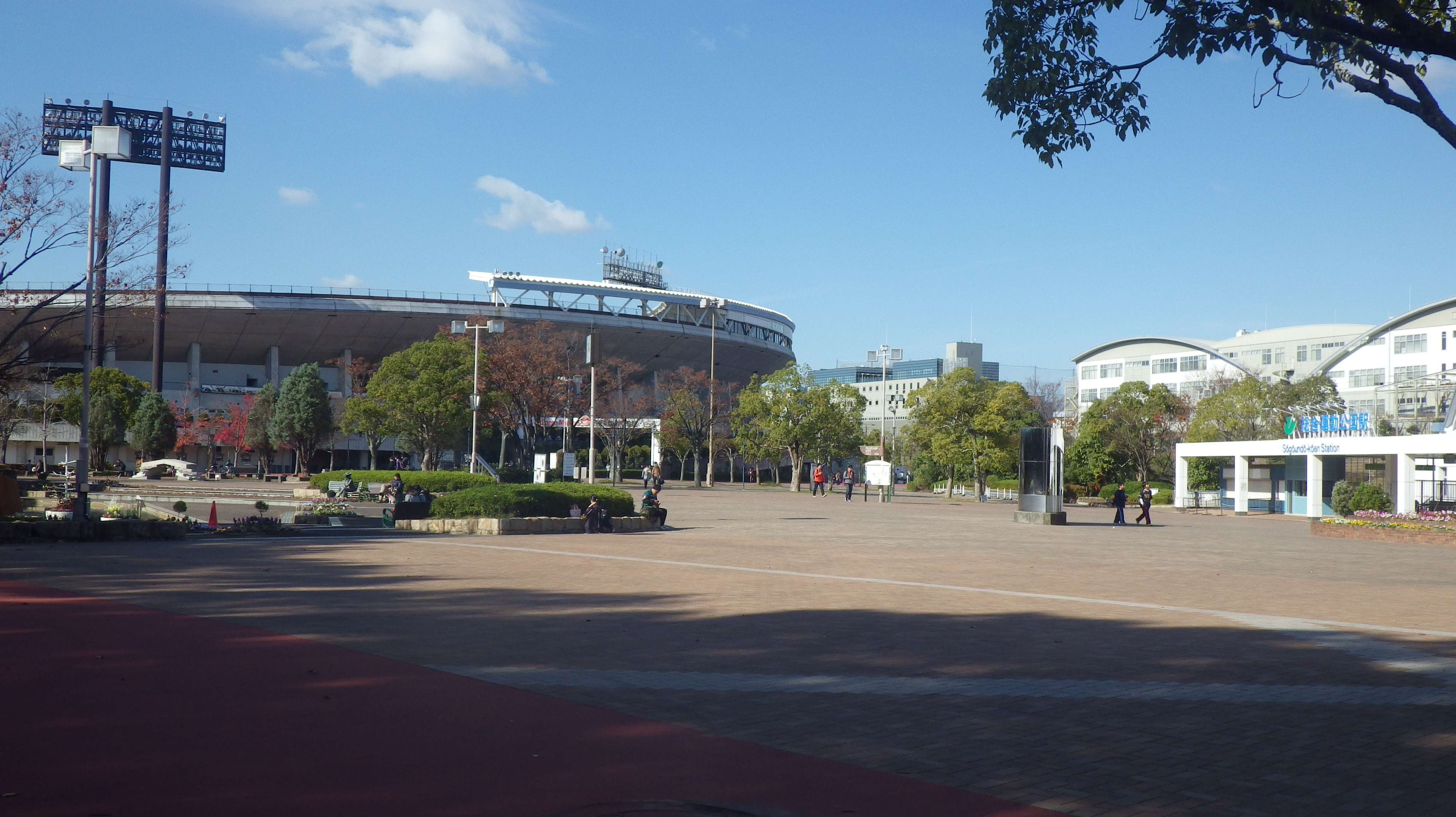 神戸総合運動公園ユニバー記念競技場