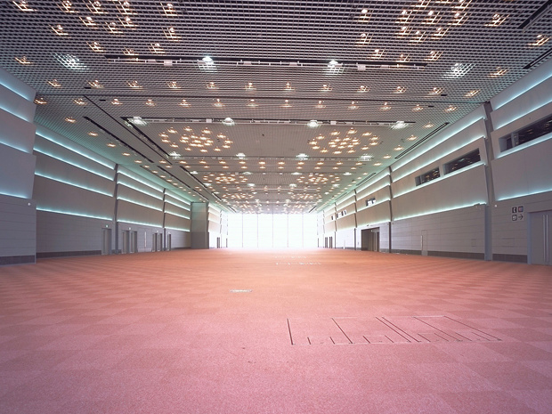 グランキューブ大阪(大阪府立国際会議場)