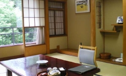 和室 10畳(2〜5名定員)
