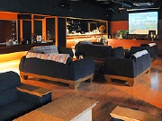 飲泉、自家源泉かけ流しの秘湯 観音温泉:バーラウンジ