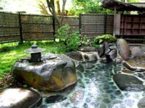 木洩れ日の湯