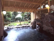 熱海大観荘：ひのきの湯・露天風呂
