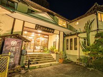 陽気館