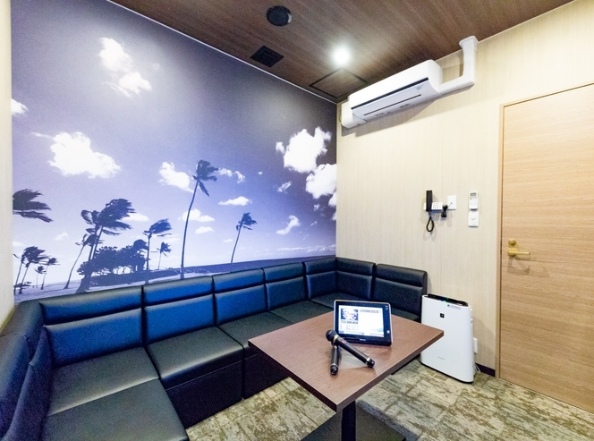 カラオケルーム(有料)