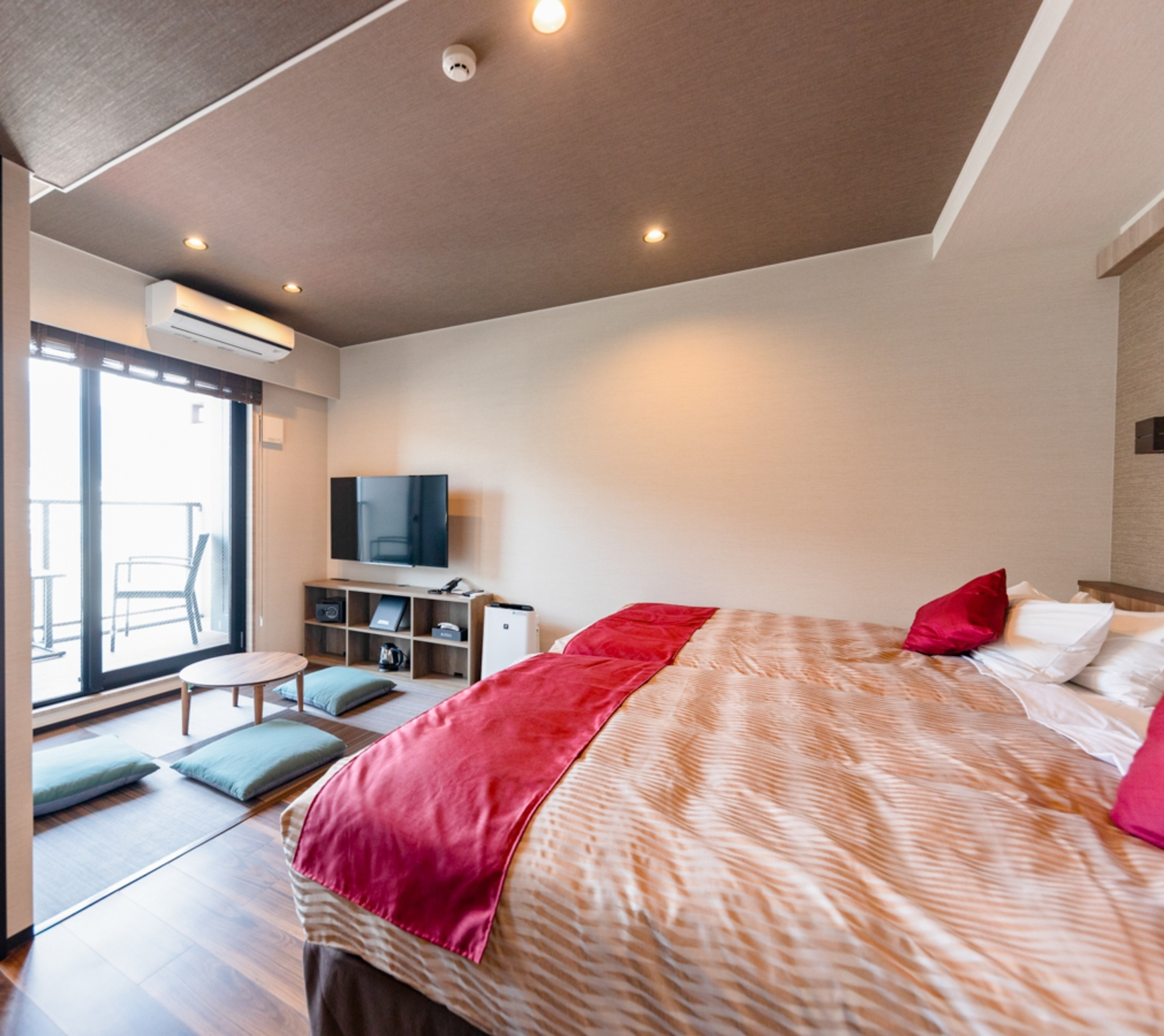 デラックス和モダン