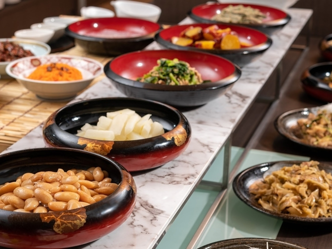 夕食バイキング