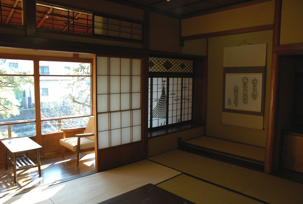 東海館